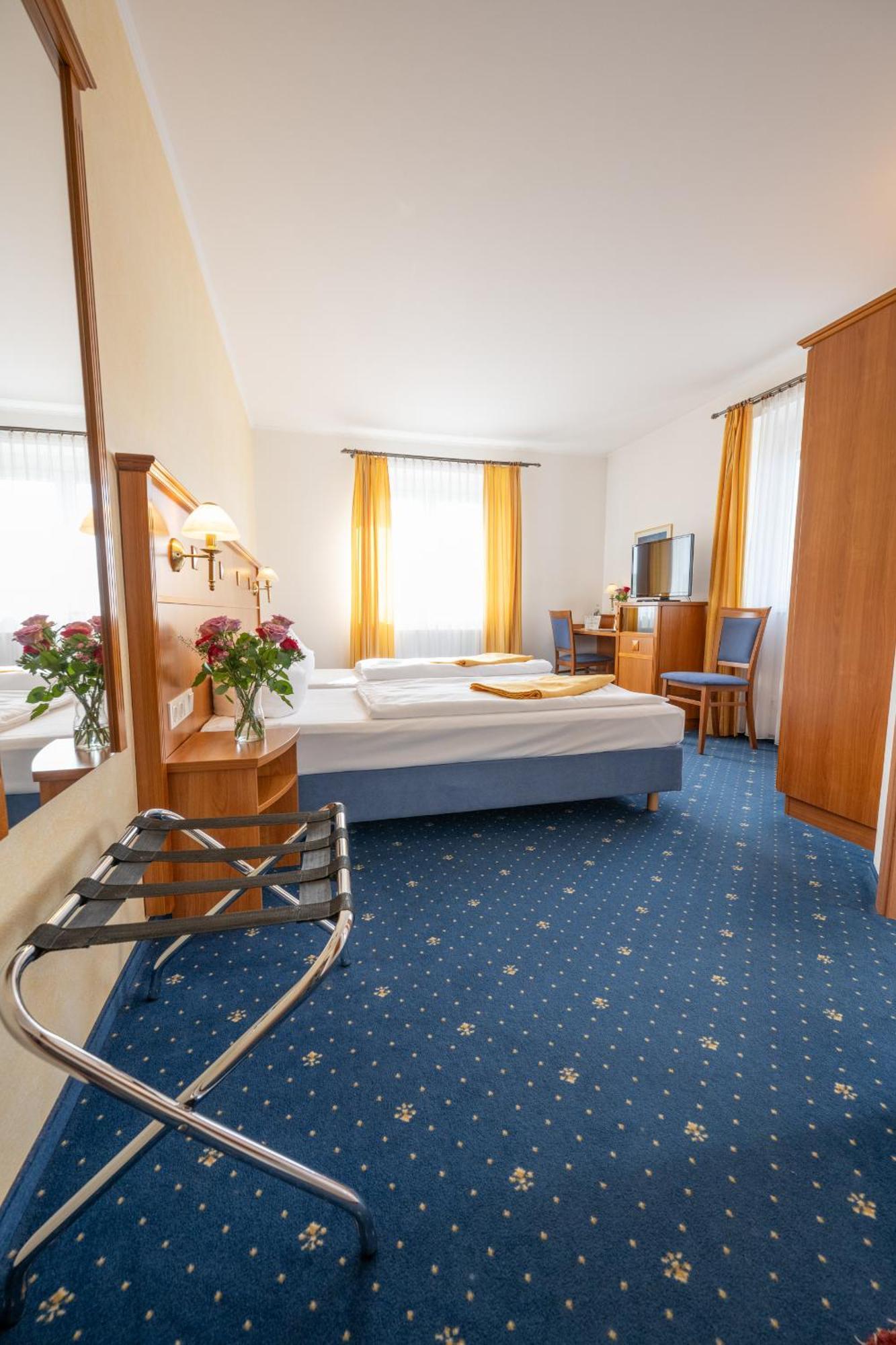 Hotel Haslbach FGZ Zeitlarn Exterior foto