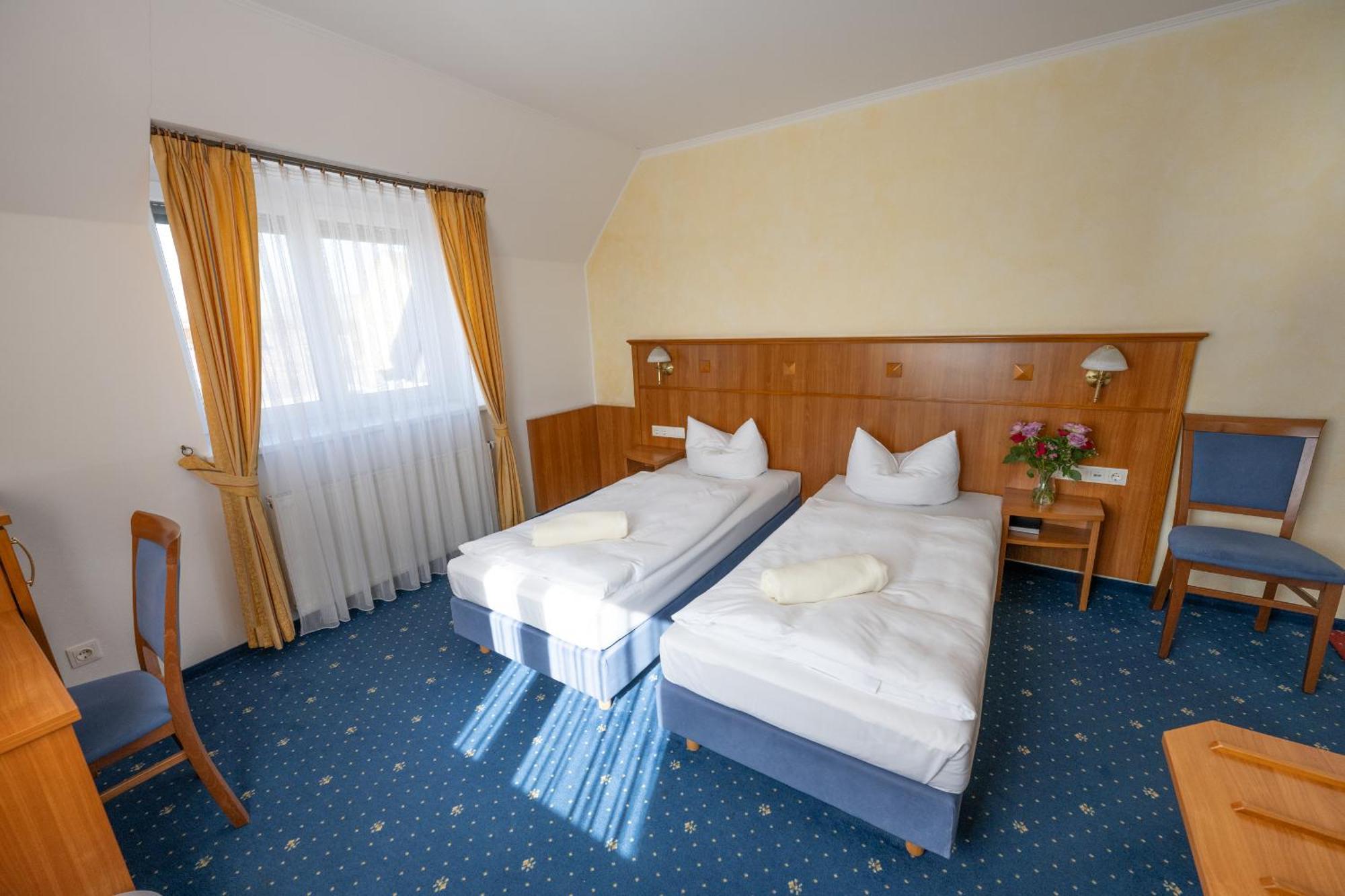 Hotel Haslbach FGZ Zeitlarn Exterior foto