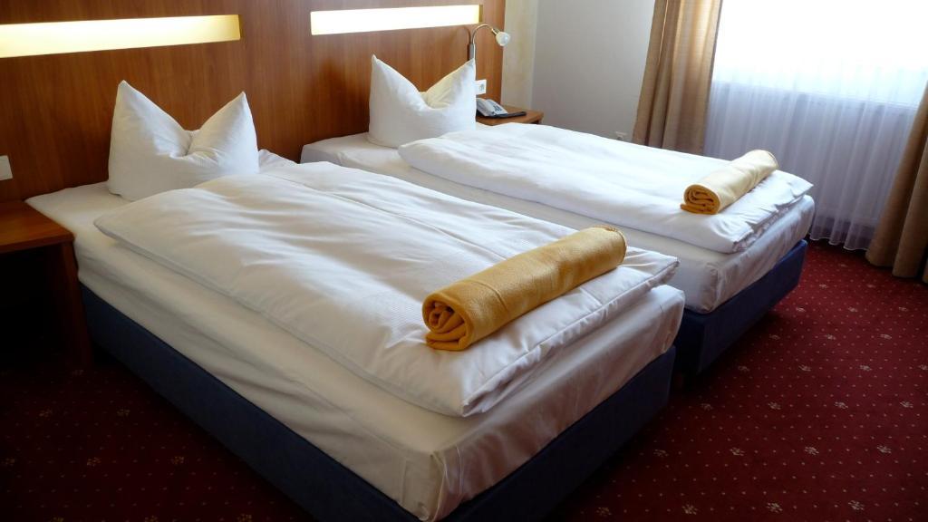 Hotel Haslbach FGZ Zeitlarn Zimmer foto